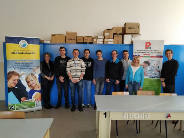 czech_student_in_sk_nov18