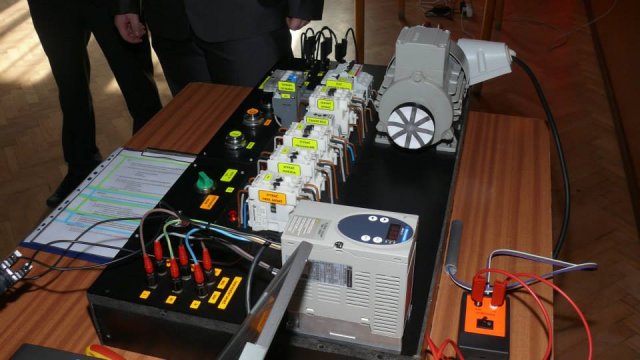 1965009_808485499165771_1587482161_n