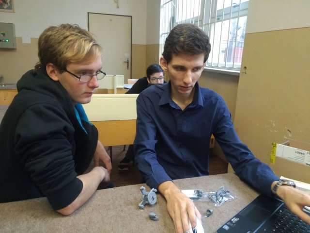 czech_student_in_sk_nov18