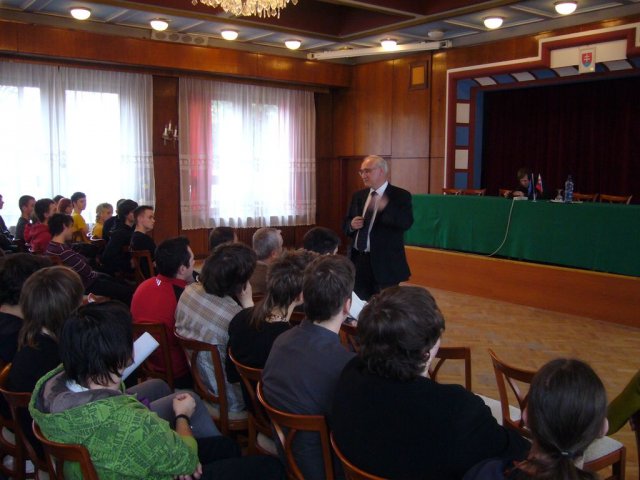 beseda_mikolasik_2011_03