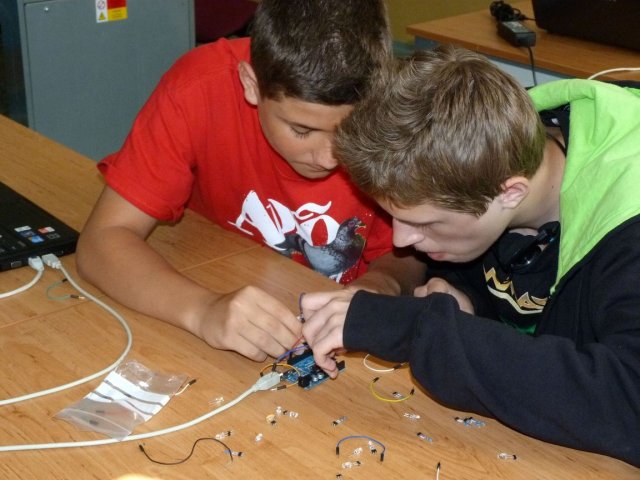 letna_skola_arduino_2011_02