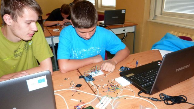 letna_skola_arduino_2011_28