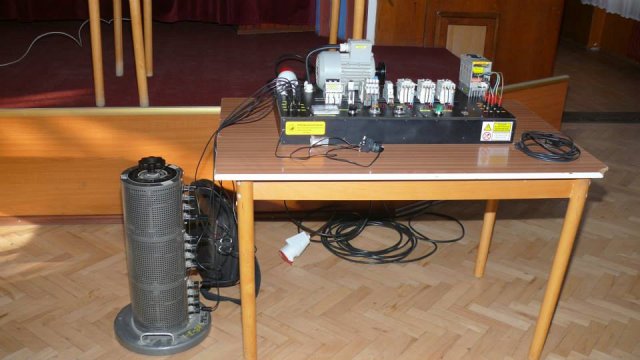 1922499_808485355832452_775494783_n